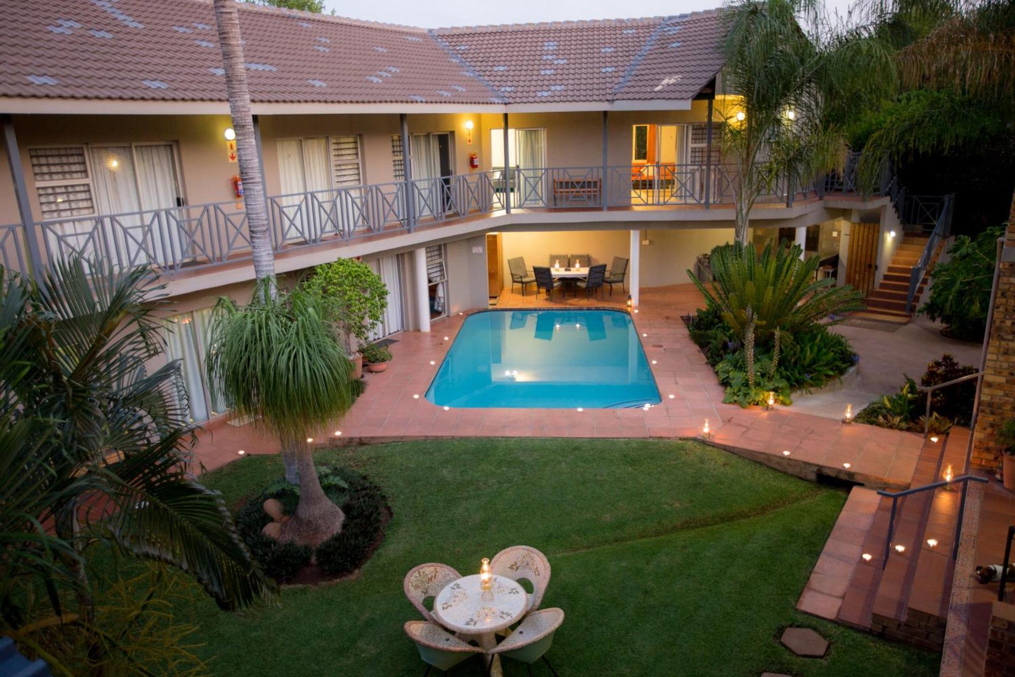 Loerie Guesthouse Hoedspruit Bagian luar foto