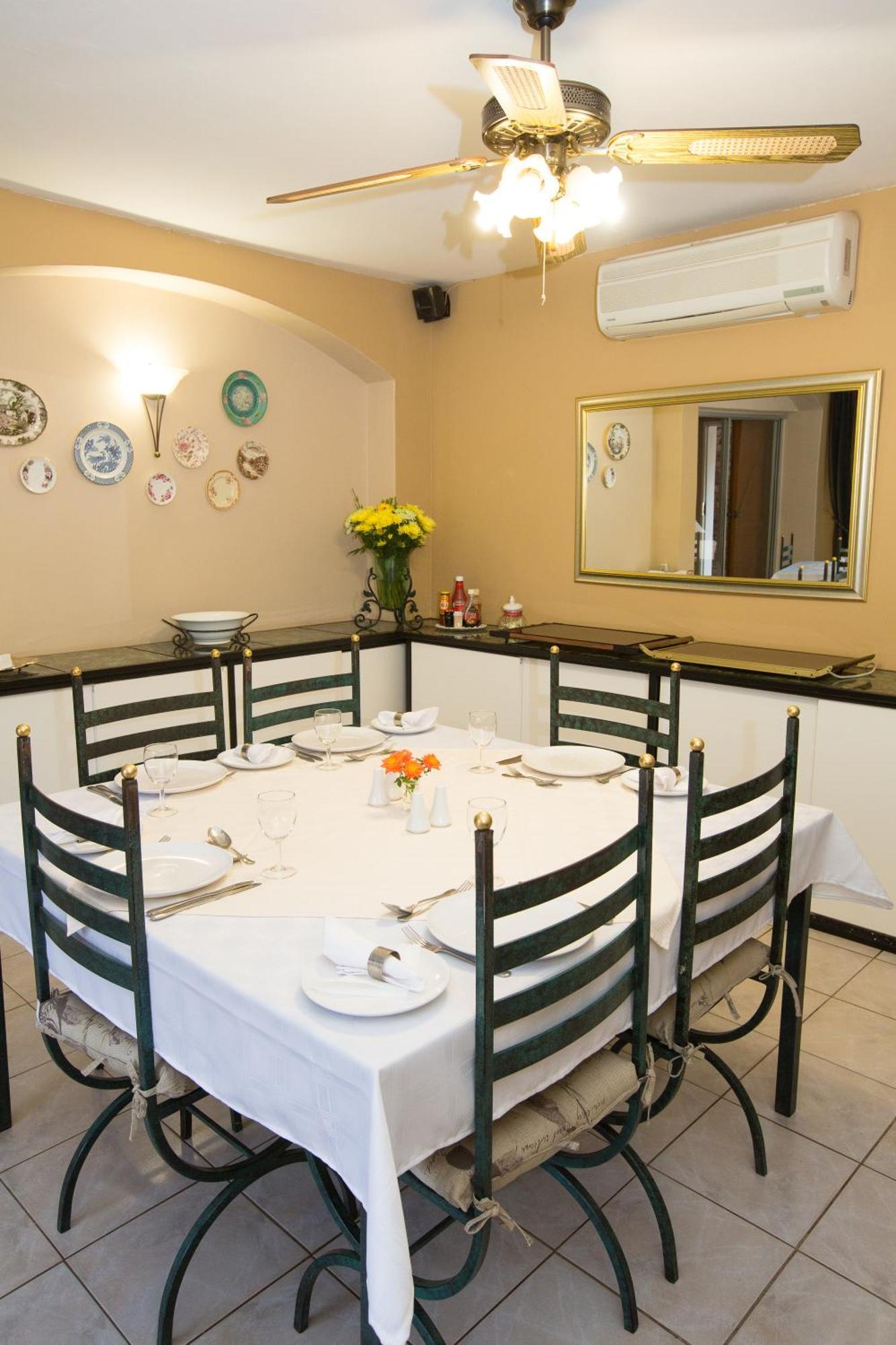 Loerie Guesthouse Hoedspruit Bagian luar foto