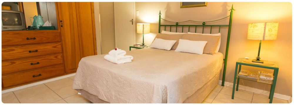 Loerie Guesthouse Hoedspruit Bagian luar foto