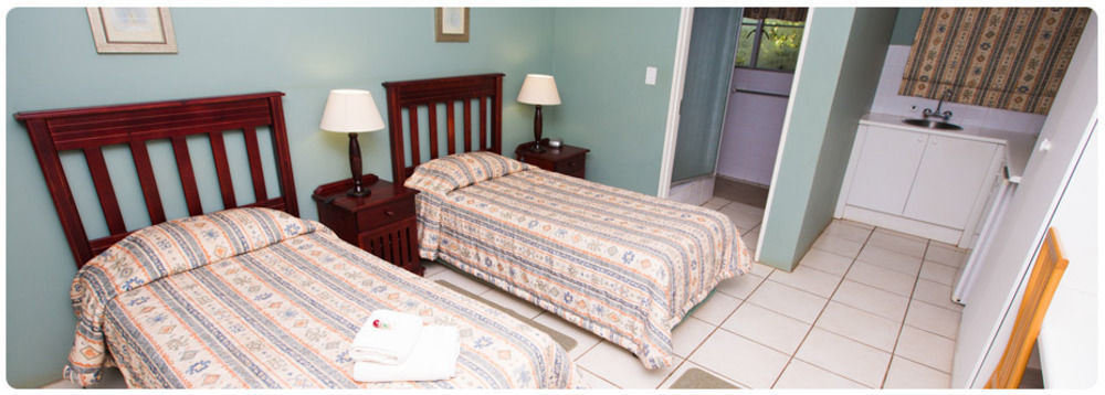 Loerie Guesthouse Hoedspruit Bagian luar foto